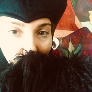 Meet your Posher, Cagla